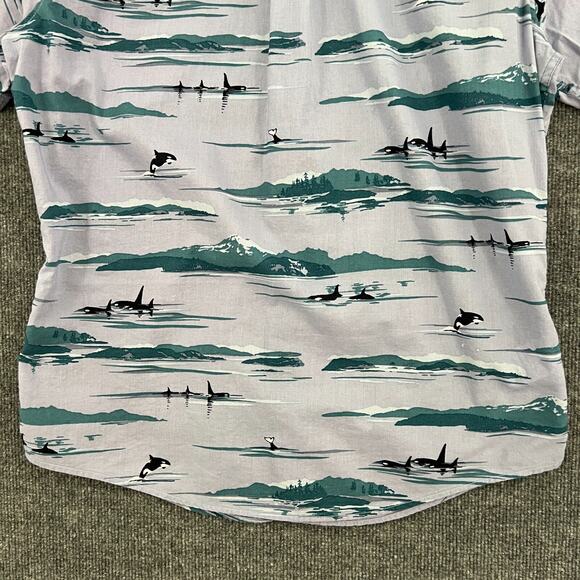 Eddie Bauer Mens Short Sleeve Button Up Shirt Size M Blue Orca Print Classic Fit - Picture 8 of 11